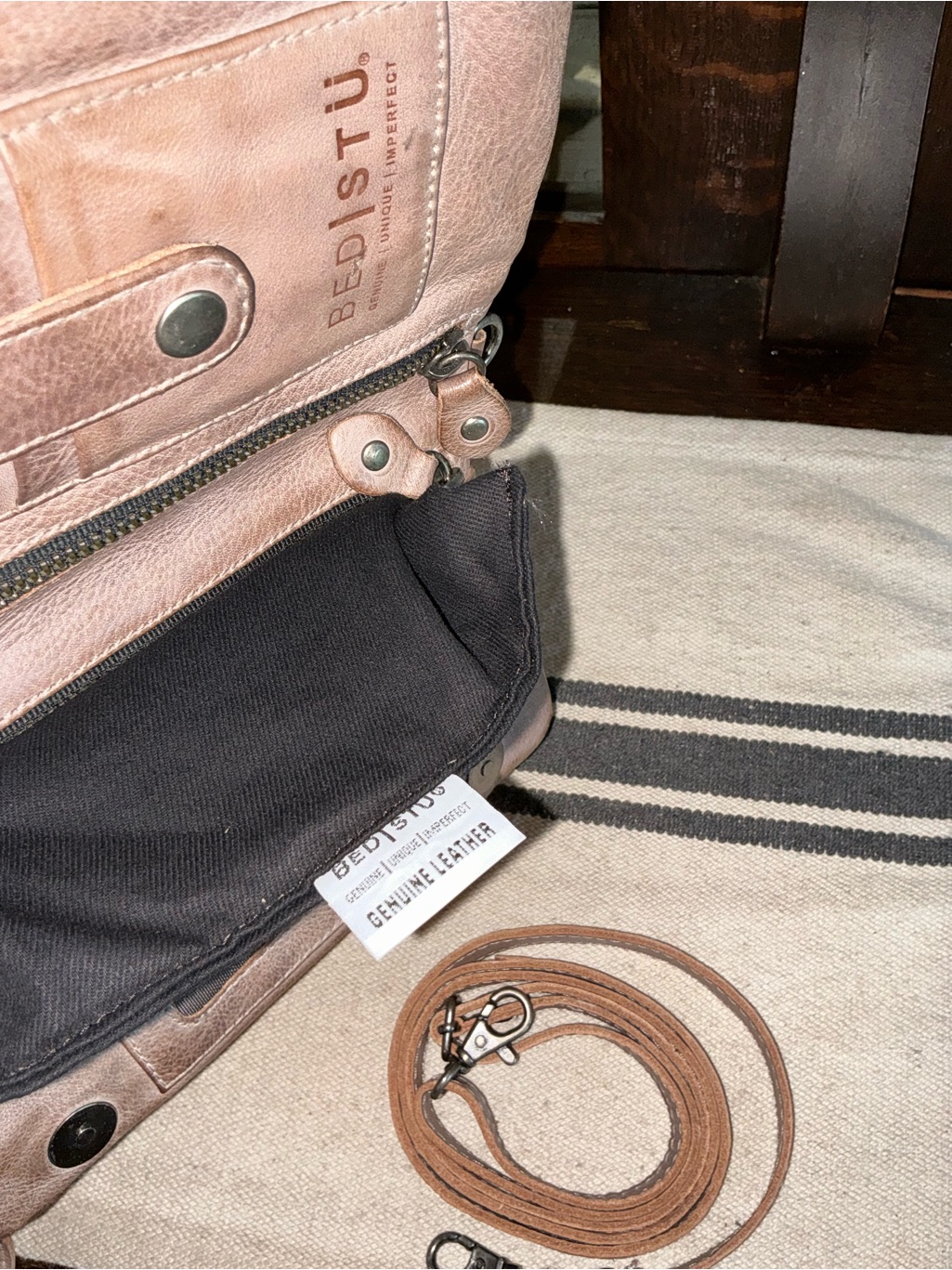 Nwot Bed Stu Bayshore Cadence Wallet Wristlet Clutch Bag Light Grey Rustic $179 — image 7 of 8